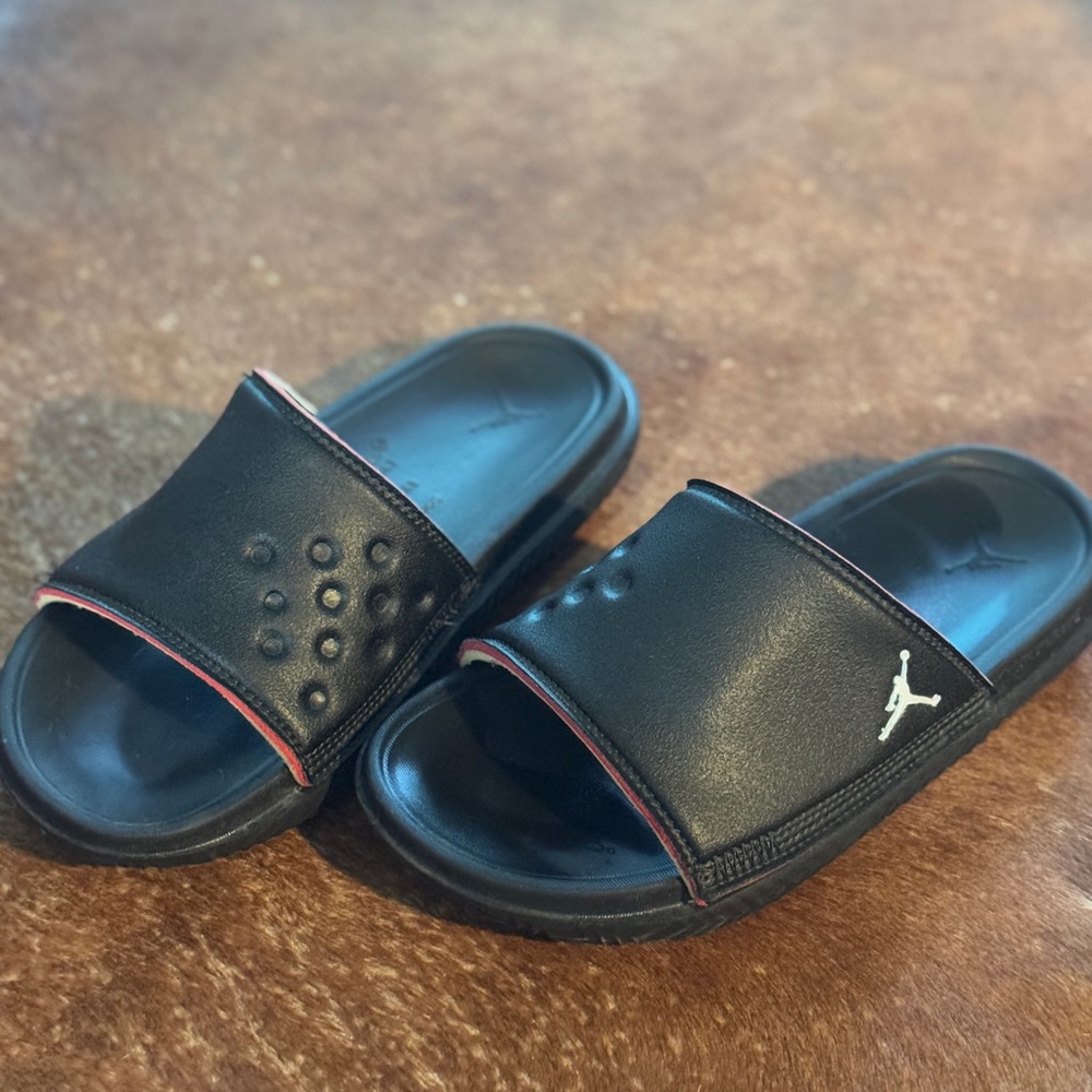 (Used) Nike Black Air Jordan Play Slide Sandals (Size Y5)